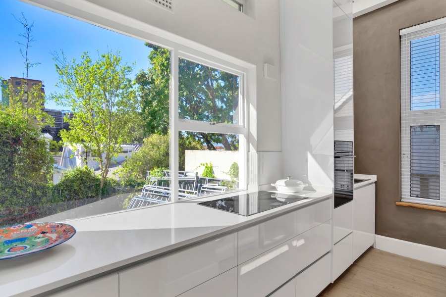 2 Bedroom Property for Sale in Oranjezicht Western Cape